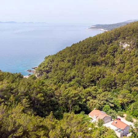 Nice In Pupnat With Wifi And 5 Bedrooms Nyaraló *