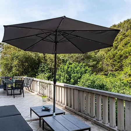 Nyaraló Nice In Pupnat With Wifi And 5 Bedrooms Pupnatska Luka