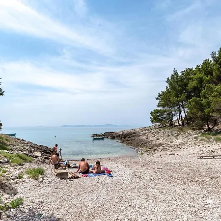 Nyaraló Nice In Pupnat With Wifi And 5 Bedrooms *