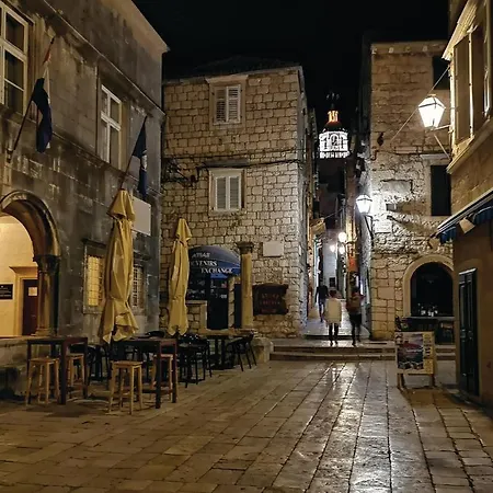 Nyaraló Nice In Pupnat With Wifi And 5 Bedrooms Pupnatska Luka