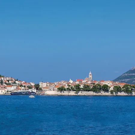 Nice In Pupnat With Wifi And 5 Bedrooms